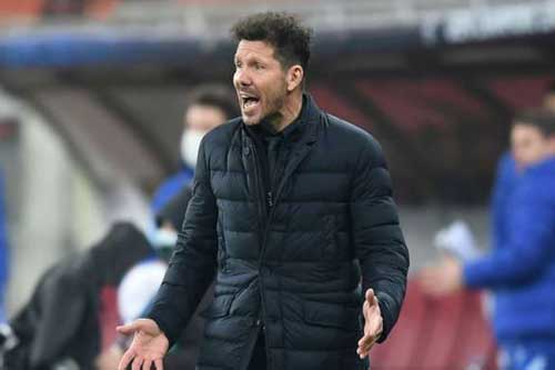 HLV Diego Simeone nói gì sau trận thua Chelsea?