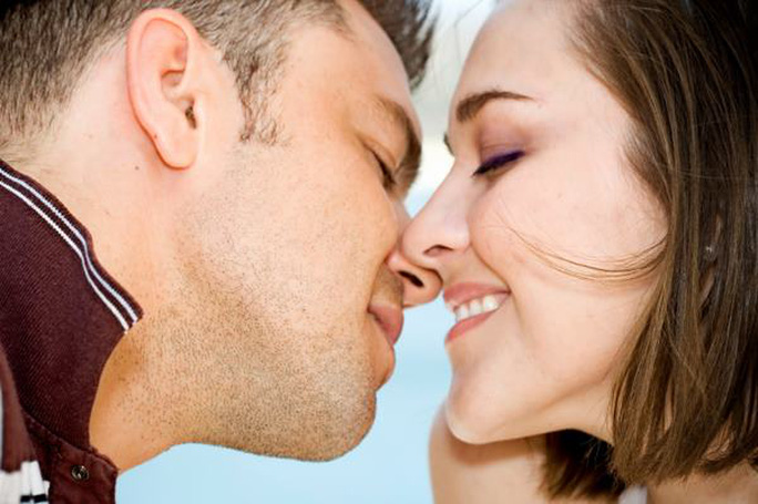 Mặt trái đáng sợ của nụ hôn