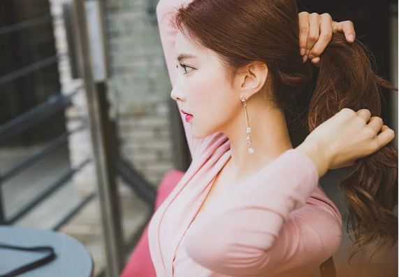 Đây là 3 kiểu phụ nữ khí chất ngút ngàn, càng ngắm càng đẹp