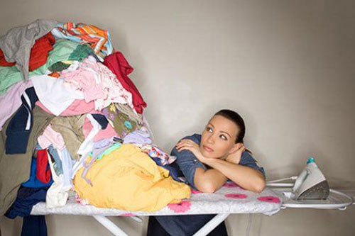 Mẹo hay giúp quần áo luôn thẳng nếp, chẳng cần là