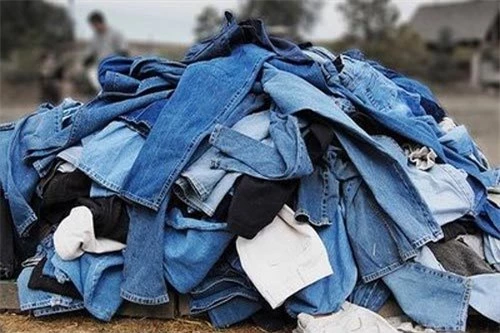 Bao lâu chúng ta nên giặt đồ jean một lần?