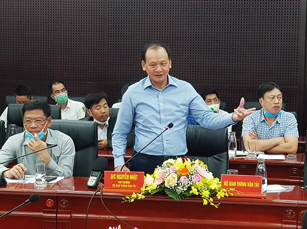 Thứ trưởng Bộ GTVT Nguyễn Nhật khuyến cáo TP Đà Nẵng không nên làm cho cảng Liên Chiểu trở nên lắt nhắt, đừng "phân lô bán nền" ở đây!