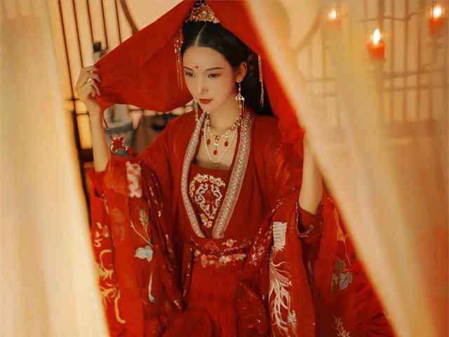 Người Trung Hoa xưa rất xem trọng trinh tiết, nếu tân nương chưa kết hôn mà không còn trong trắng thì sẽ phải trải qua thời gian "sống không bằng chết" - Ảnh 1. Người Trung Hoa xưa rất xem trọng trinh tiết, nếu tân nương chưa kết hôn mà không còn trong trắng thì sẽ phải trải qua thời gian "sống không bằng chết" - Ảnh 1.