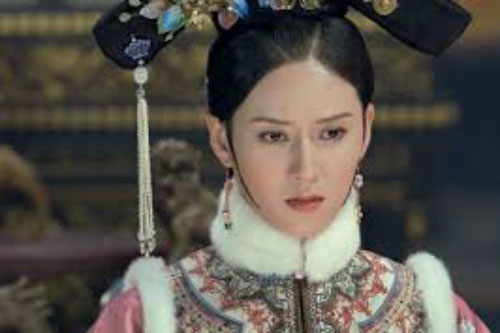 Phi tần "mệnh khổ" của Hoàng đế Khang Hi: Đau đớn vì con gái chết yểu và mất đi khả năng sinh nở, cuối đời được nhiều Hoàng đế nhà Thanh tôn kính
