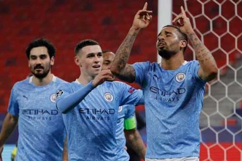 Man City sáng của đi tiếp ở sau chiến thắng 2-0 trước 