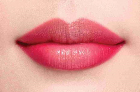 Điểm qua 4 cách làm đẹp môi tự nhiên không phải ai cũng biết