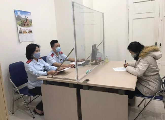 Nhiều trường hợp đăng tải thông tin sai sự thật về dịch COVID-19 đã bị Thanh tra Sở Thông tin và truyền thông TP Hà Nội xử lý. Nhiều trường hợp đăng tải thông tin sai sự thật về dịch COVID-19 đã bị Thanh tra Sở Thông tin và truyền thông TP Hà Nội xử lý.