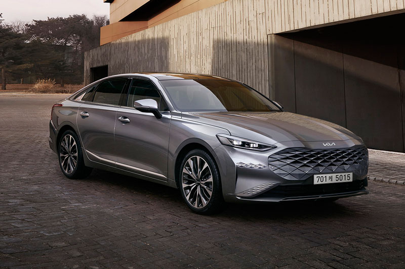 Lộ diện xe sedan hoàn toàn mới của Kia