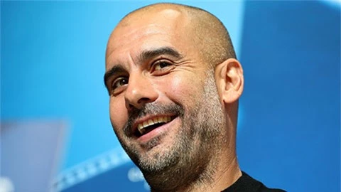 Guardiola: 'Man City có rất nhiều tiền'