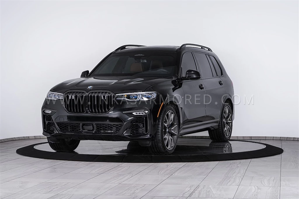 BMW X7 boc thep anh 1