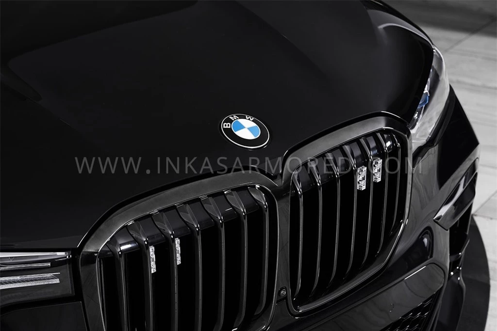 BMW X7 boc thep anh 8