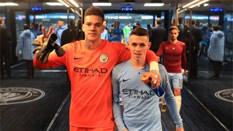 Thủ môn sạch lưới nhiều nhất Ngoại hạng Anh hưởng lương bèo bọt ở Man City