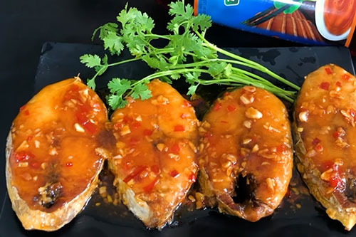 Học cách làm cá thu chiên mắm tỏi thơm ngon không ai cưỡng nổi