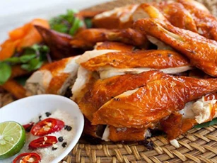 Gà nướng đãi khách cuối tuần ngon như ngoài tiệm