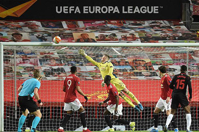 Điểm nhấn MU vs Sociedad: Sự chắc chắn của hàng thủ và Shoretire lại đi vào lịch sử