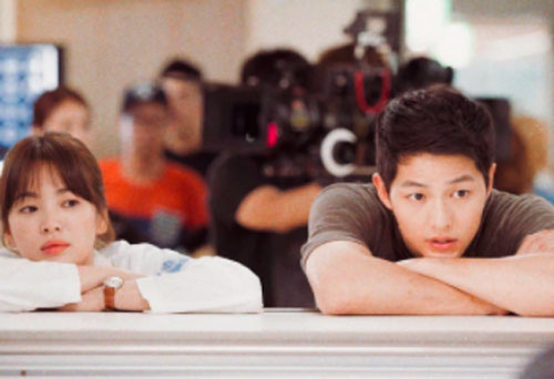 Ly hôn Song Hye Kyo, vận may của Song Joong Ki cũng kết thúc, bạn bè thân thiết cũng rời đi?