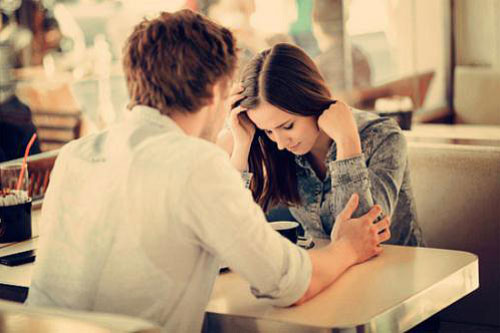 Cưới chưa đầy tháng, bàng hoàng phát hiện vợ có con riêng cùng tình cũ