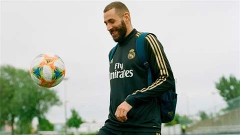 Benzema ngắm đích derby Madrid