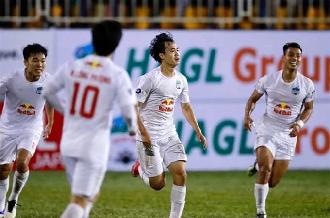 Văn Toàn quyết tâm cùng HAGL hoàn thành tham vọng vào top đầu V.League 2021 