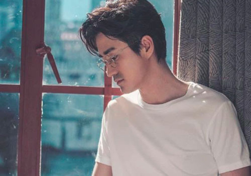 Sinh nhật vợ, tôi hoảng hồn thấy bó hoa hồng nặc danh được gửi đến nhà, tìm ra danh tính người gửi mà tôi "bó tay"