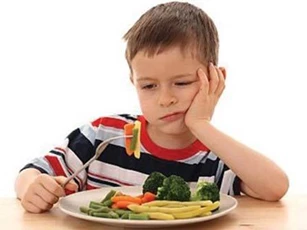 Trẻ sinh vào mùa Xuân dễ mắc chứng chán ăn