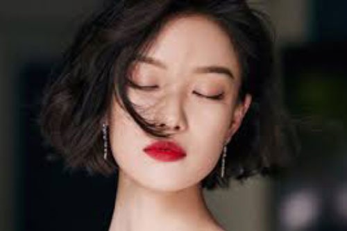 Không phải xinh đẹp hay giàu có, đây mới là người phụ nữ sang trọng, tao nhã bậc nhất, cô ấy cả đời ung dung và đàn ông thì say đắm!