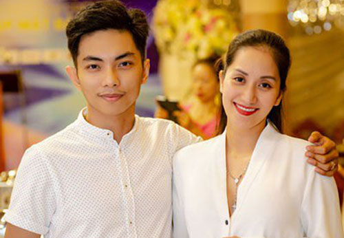 Phan Hiển tặng Khánh Thi: Trồng vườn hồng trên sân thượng, xây hẳn 1 ngôi trường riêng cho vợ