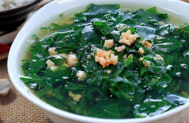 Nếu cảm thấy già nhanh và sức khỏe suy yếu, phụ nữ nên tăng cường ăn loại rau này để sản sinh collagen, xóa sạch nếp nhăn và đẩy lùi bệnh tật