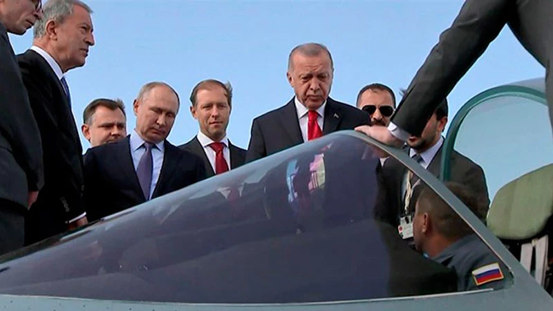 DNVN - Ankara quan tâm đến việc mua máy bay chiến đấu Su-35 và Su-57 của Nga.