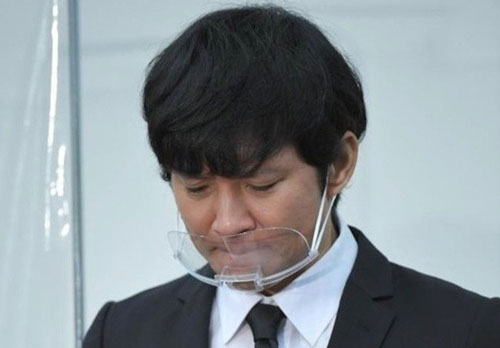 Tài tử Nhật Bản làm việc ở chợ cá sau bê bối tình ái gây chấn động