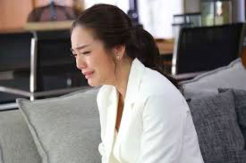 Vay tiền mẹ đẻ để mua nhà, nửa năm sau, vợ chồng tôi 'chết sững' trước lời tuyên bố của bà