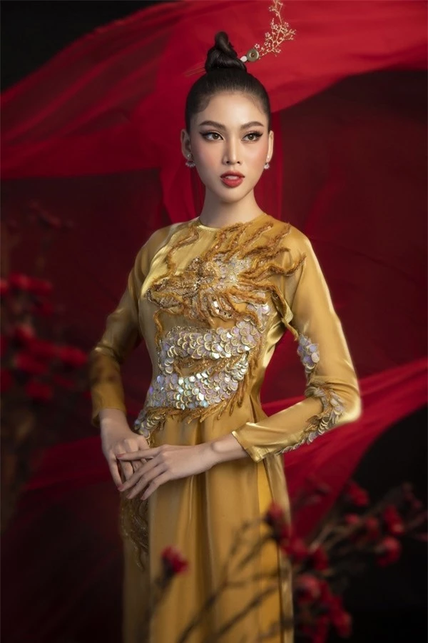 Gam màu vàng sang chảnh đích thị là màu 'phong thuỷ' của Á hậu Ngọc Thảo ở Miss Grand 2021 - ảnh 12
