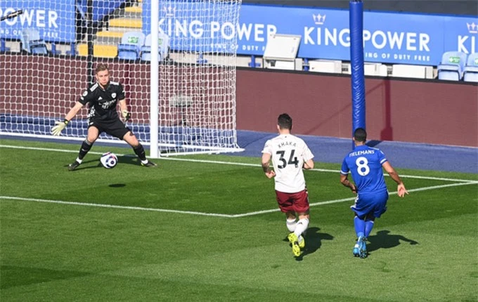 Tielemans mở tỷ số trận Leicester vs Arsenal ở phút thứ 7