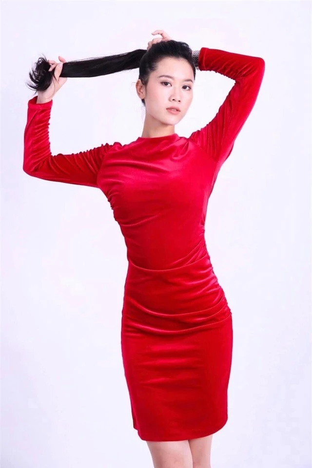 Nhan sắc nữ MC, diễn viên người Việt thắng giải tại Liên hoan phim Quốc tế Paris - ảnh 3