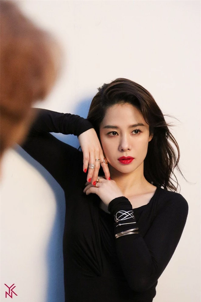 Tranh cãi BXH 25 nữ diễn viên đẹp nhất xứ Hàn: Song Hye Kyo - Jeon Ji Hyun hạng thấp bất ngờ, No.1 là ai mà khiến Knet gật gù? - Ảnh 5.