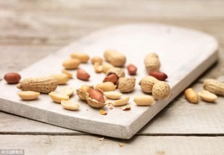 Ăn đậu phộng giúp giảm đột quỵ