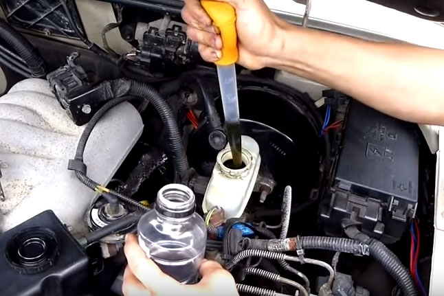 Những việc cần làm ngay sau khi mua ô tô cũ không phải ai cũng biết