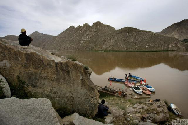 Những điều cấm kỵ của nghề vớt xác trên sông Hoàng Hà: Không cố vớt một xác quá 3 lần, tuyệt đối không trục xác nổi thẳng đứng