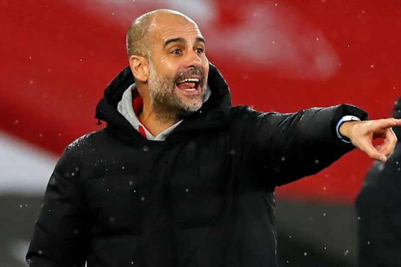 Pep Guardiola cấm cầu thủ Man City tự mãn