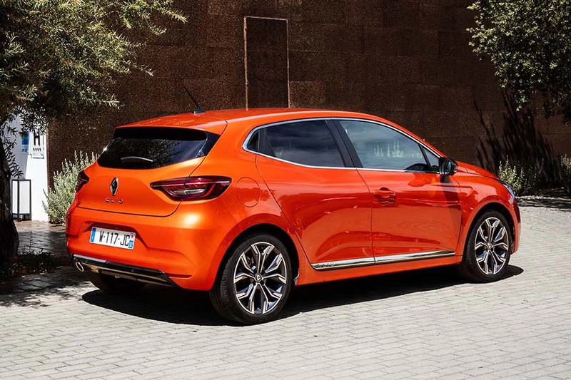 2. Renault Clio (doanh số: 16.923 chiếc).