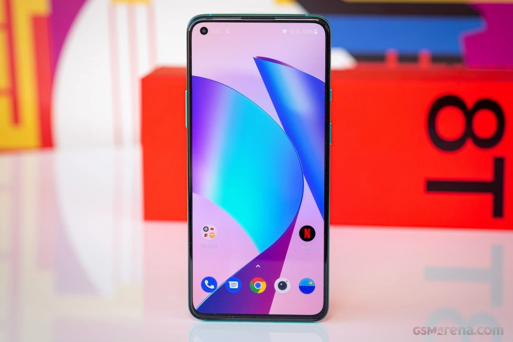 4. OnePlus 8T (89 điểm).)