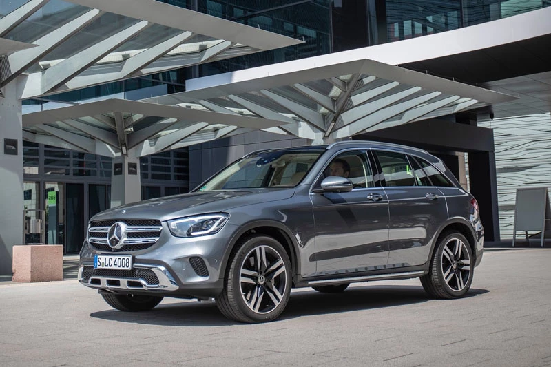 9. Mercedes-Benz GLC (doanh số: 360.461 chiếc).