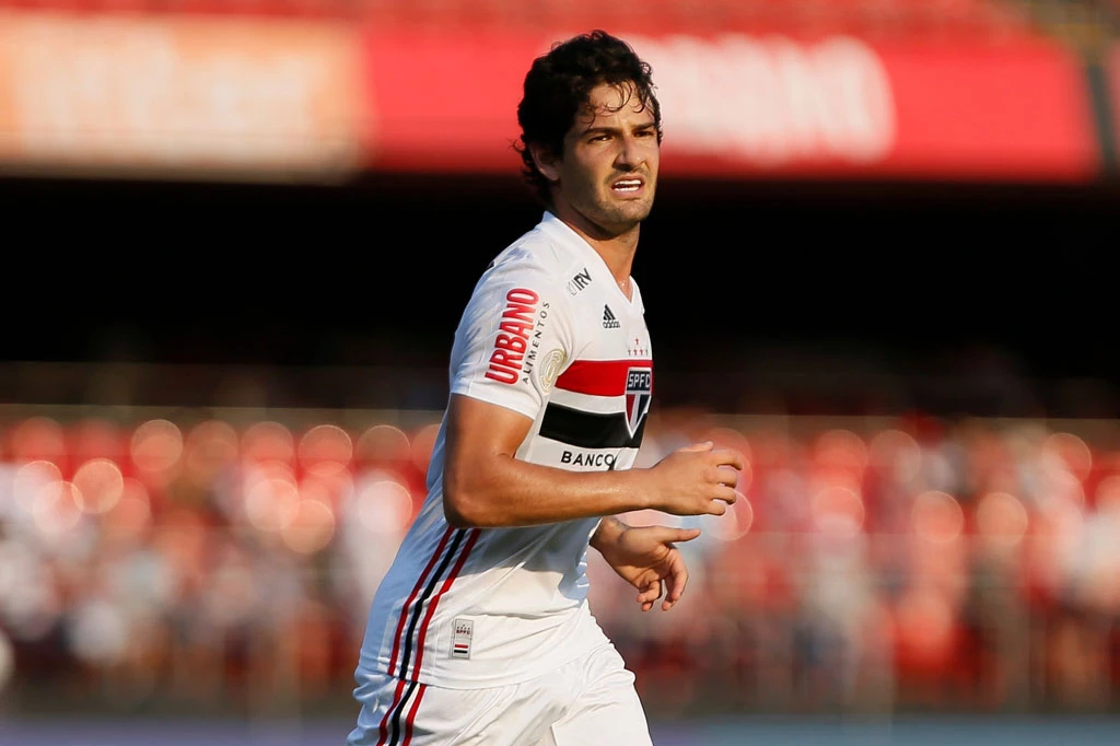 Alexandre Pato.