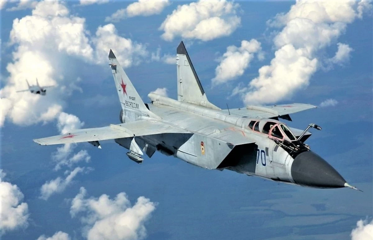 Siêu tiêm kích đánh chặn nhanh nhất thế giới MiG-31 được trang bị lửa siêu thanh “Kinjal” của Nga được tung vào cuộc chơi; Nguồn: wikipedia.org