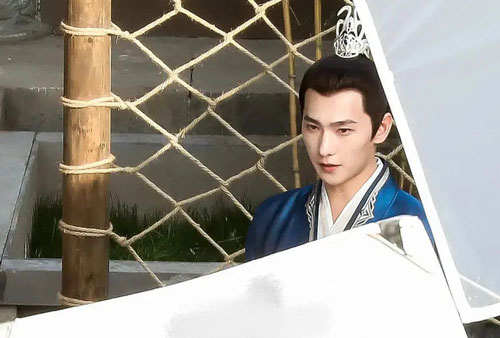 Dương Dương lộ diện ở phim trường "Thả thí thiên hạ"