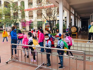 Các trường đảm bảo an toàn cho học sinh đi học trở lại, thầy trò vui mừng