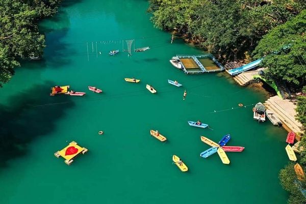 Mùa hoa Vàng Anh tháng 3 bên suối Nước Mooc 