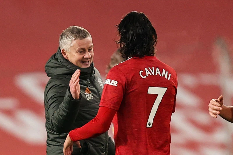 HLV Solskjaer và Cavani.