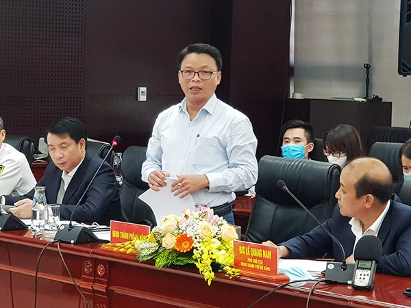 Phó Giám đốc Sở GTVT Đà Nẵng Lê Thành Hưng cho biết đang khẩn trương hỗ trợ Công ty CP Cảng Đà Nẵng chuẩn bị hồ sơ thủ tục để quý IV/2021 khởi công dự án xây dựng Trung tâm dịch vụ Logistics Hoà Vang 
