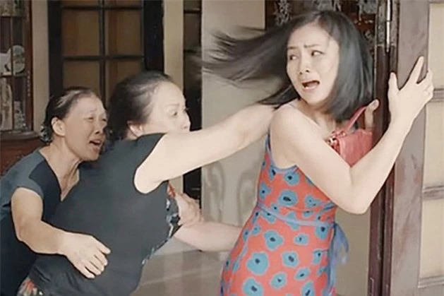 Con dâu “giả nai” để 'cảm hóa' mẹ chồng ghê gớm một cách ngoạn mục - Ảnh 1 Con dâu “giả nai” để 'cảm hóa' mẹ chồng ghê gớm một cách ngoạn mục - Ảnh 1